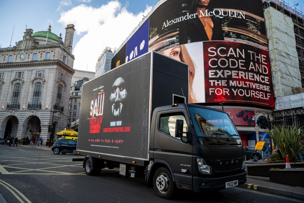 IMG_Monster-Displays_Advan-Saw