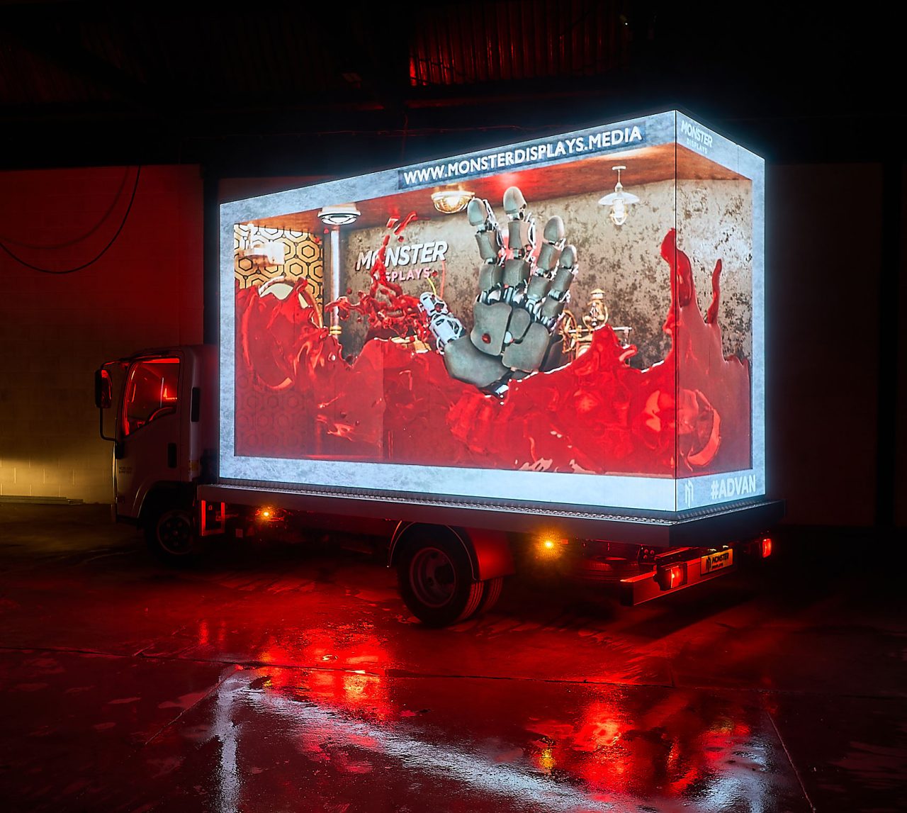 IMG_Monster-Displays_Hand-Animation-3D-Advan